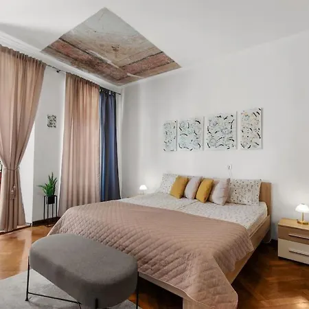 Fresco Residence- In The Center Of Apartman Póla