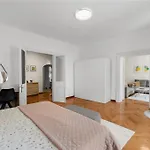Fresco Residence- In The Center Of Appartement Pula